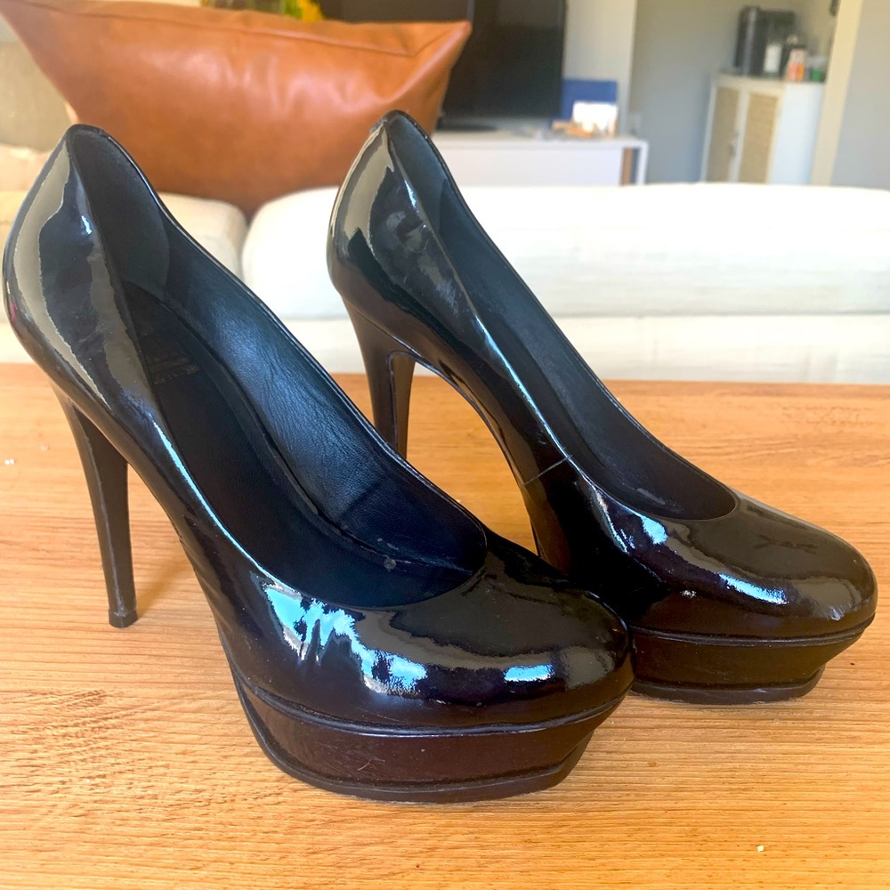 Pour la victorie black platform heels